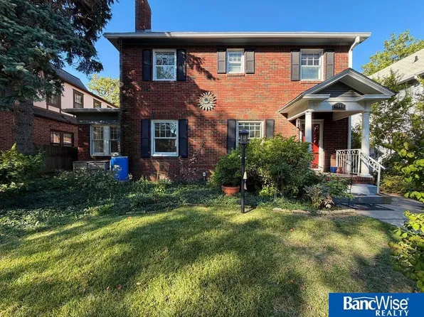 1245 S 26th St, Lincoln, NE 68502