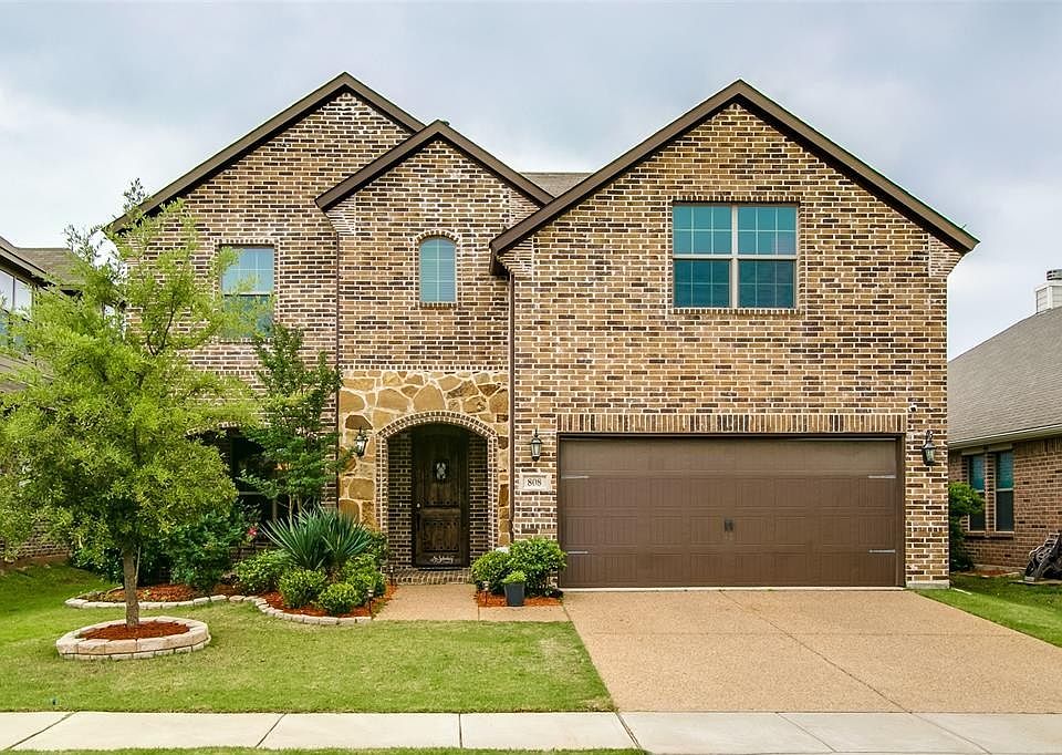 1st image of 808 Lake Meadow Ln