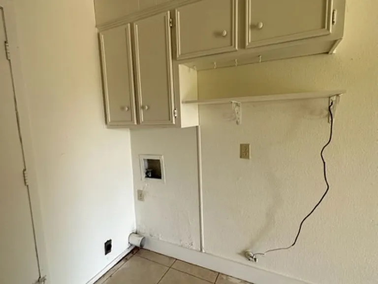 1041 Presidio Dr — Photo 10
