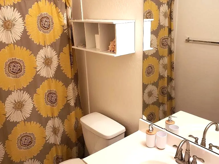 12212 W Valentine Ave #1 — Photo 22