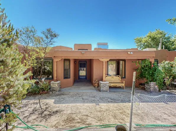151 Mikaela Rd, Corrales, NM 87048
