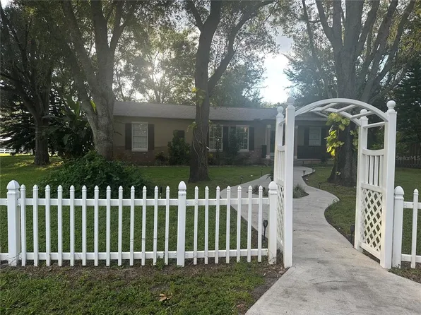 10520 HENDERSON ROAD, TAMPA, FL 33625