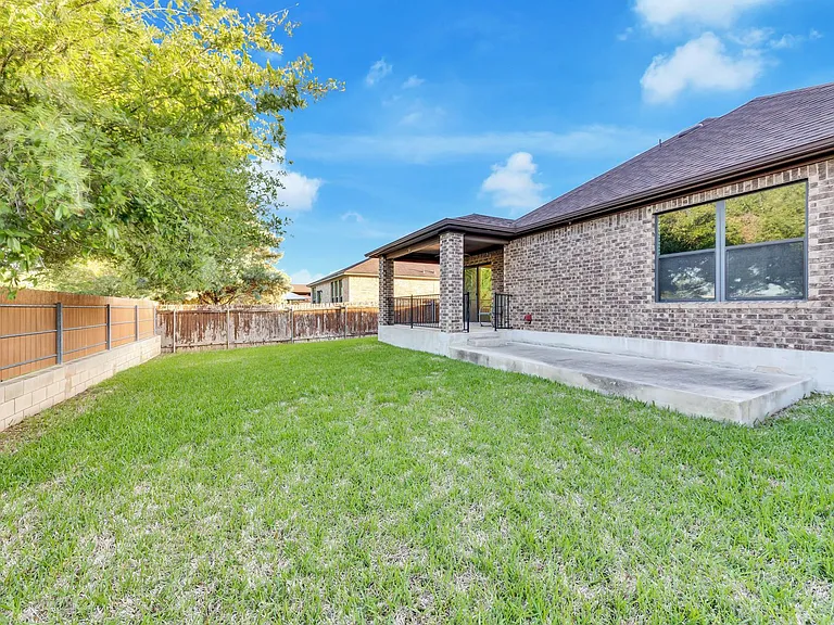 316 Gold Star Dr — Photo 23