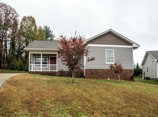 828 5th Ave SW, Hickory, NC 28602