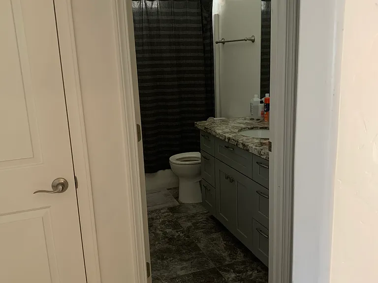 541 S Chavarria Ln — Photo 16
