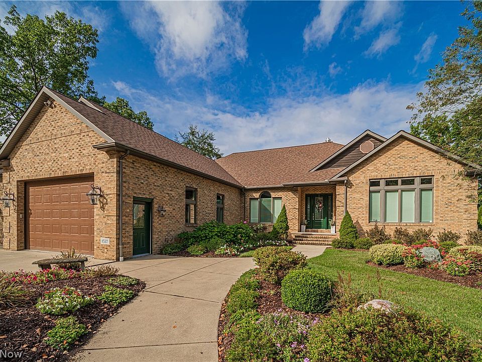 1527 Lake Crest Dr, Roaming Shores, OH 44084 Zillow