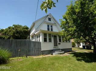 37 New St, Barberton, OH 44203