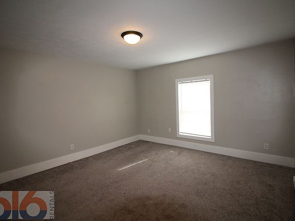 5th image of 819 Douglas St NW #819