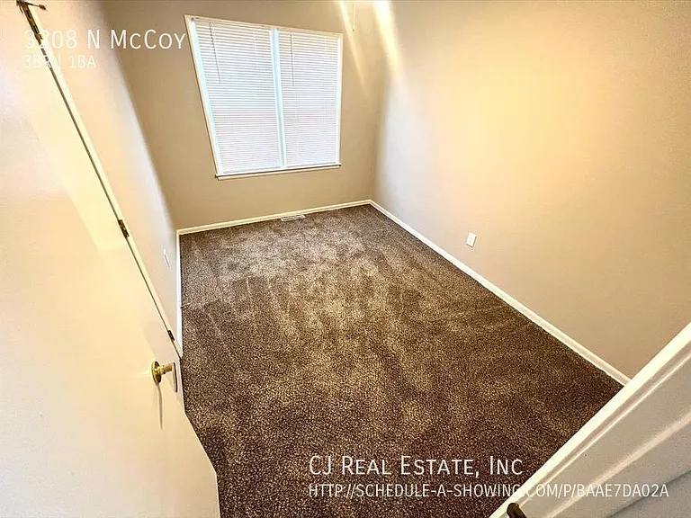3208 N McCoy St — Photo 5