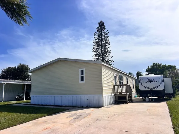 7840 SE Eagle Ave, Hobe Sound, FL 33455