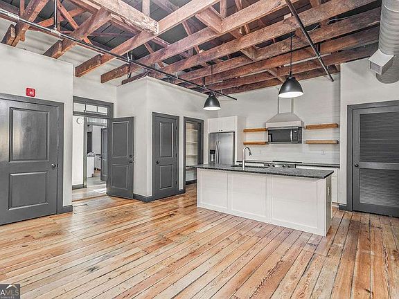 3rd image of 13 Greenville St #B