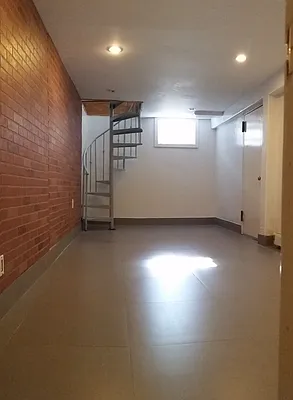 Rented by Signature Property Realty | media 34