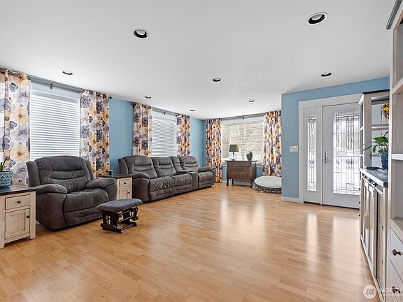 5th image of 1514 S Eastlake Drive