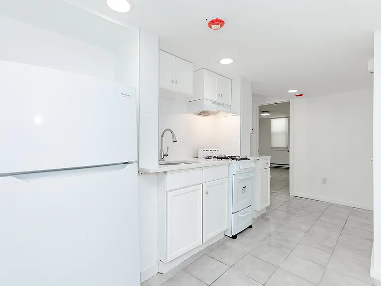 121 67th St #1 — Photo 9