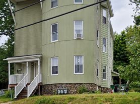 32 Fraternal Ave, Worcester, MA