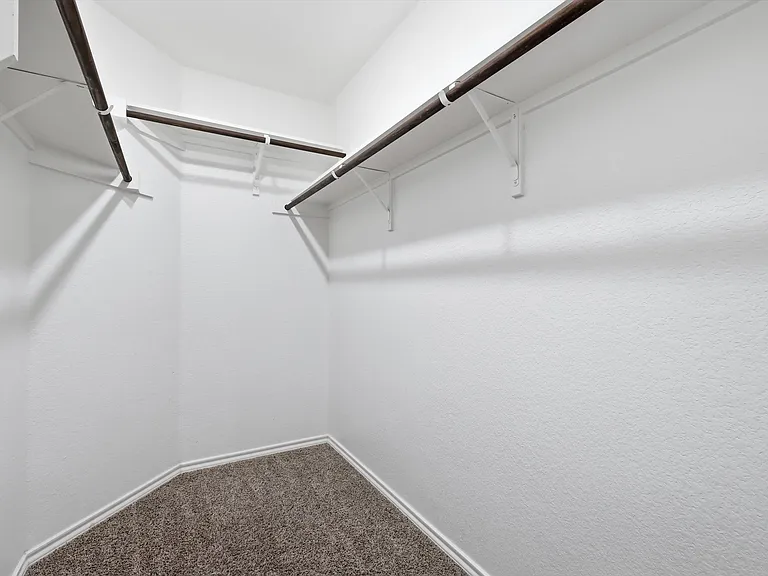 1810 Aslynn Cir — Photo 19
