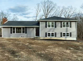 51 Lincoln Dr, Poughkeepsie, NY 12601