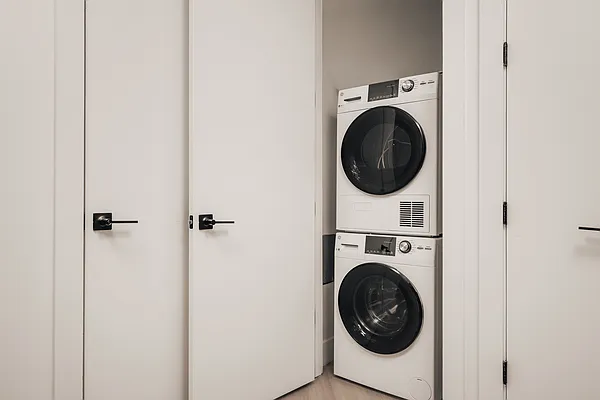Laundry, photo 1