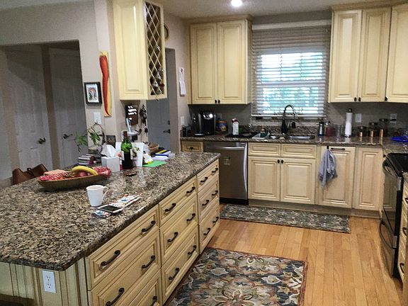 5th image of 8320 Bardmoor Blvd APT C
