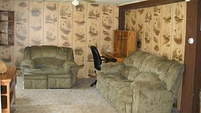 4th image of 17 Dyer Ln