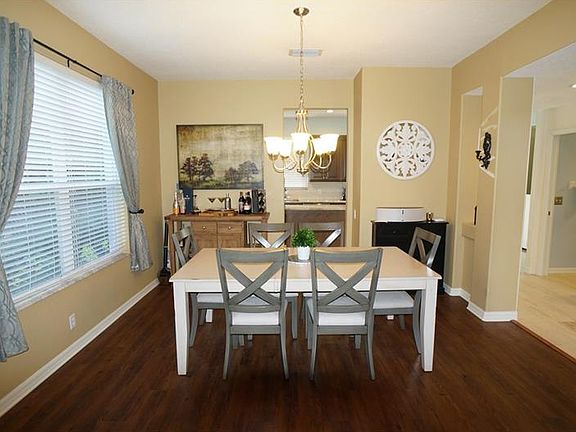 4th image of 503 Cedar Woods Dr