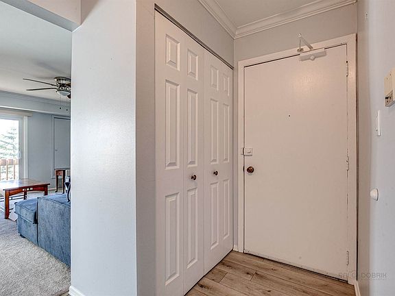 2nd image of 931 Market Ct APT 3A