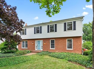 4113 W End Rd, Downers Grove, IL 60515