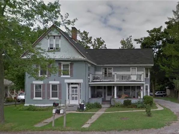 5240 Genesee St, Bowmansville, NY 14026