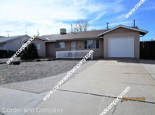 317 Glorieta St NE, Albuquerque, NM 87123