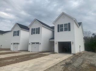 215 Verrazzano Ln, Jacksonville, NC 28546