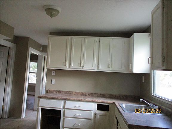 5th image of 3106 Rex Ave