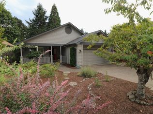 1130 Fir Acres Dr, Eugene, OR 97401