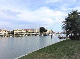 556 Plaza Seville Ct APT 105, Treasure Island, FL 33706