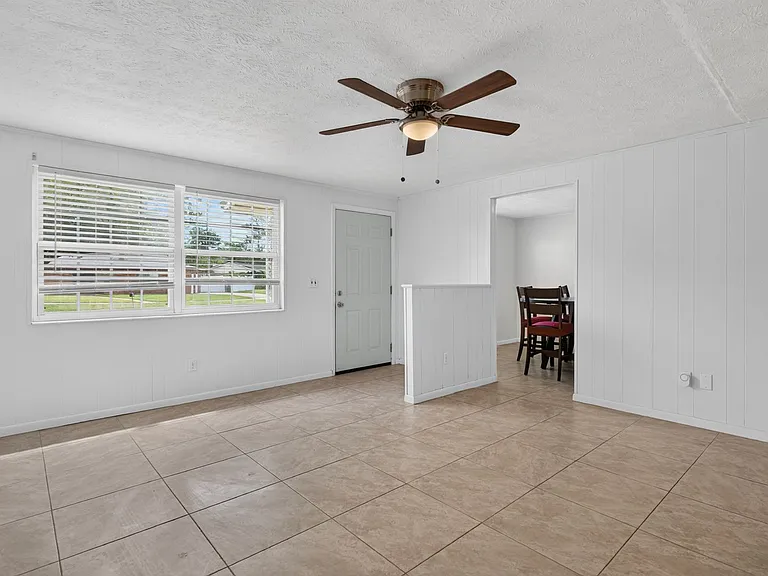 9954 Larkdale Ct — Photo 8
