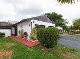 9259 Wedgewood Way #D21, Tamarac, FL 33321