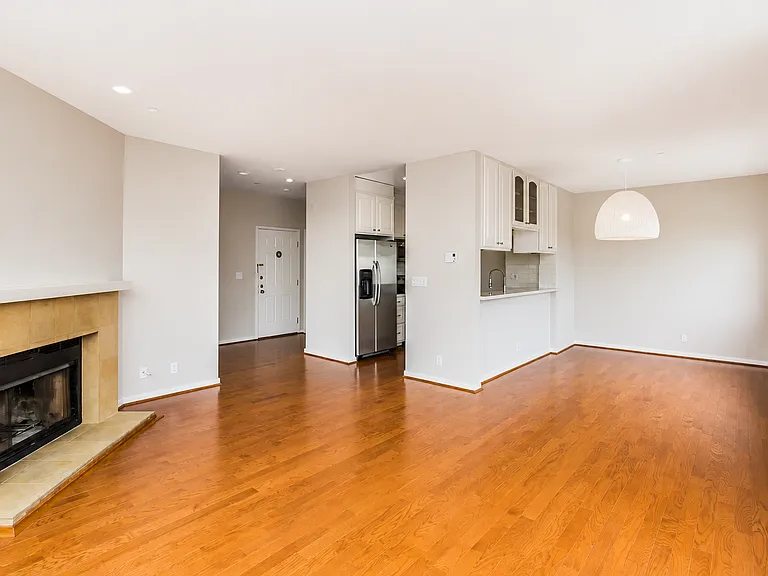 2185 Bush St #310 — Photo 6