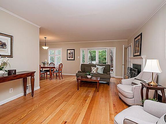4th image of 3509 Glenwood Ave