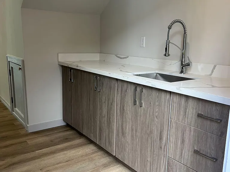 6945 Ellis Ave S #LOWER — Photo 2