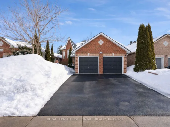 28 Hewitt Pl, Barrie, ON L4M 7B3