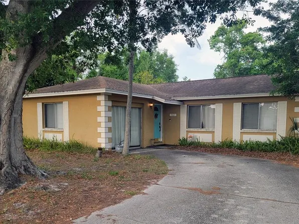 9321 91st St, Seminole, FL 33777