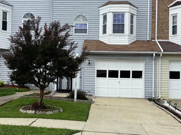 5932 Saint Moritz Dr, Temple Hills, MD 20748