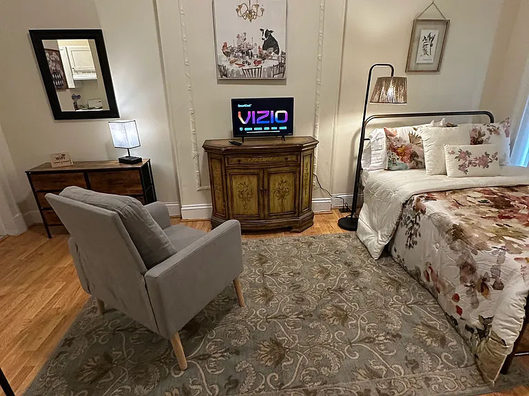 2703 N Calvert St #1 — Photo 6