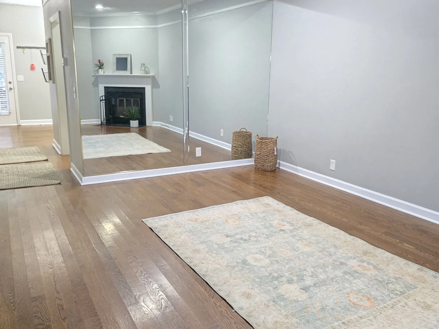 2 bed, 2.5 bath, 1440 sqft, $2,000 — Photo 2