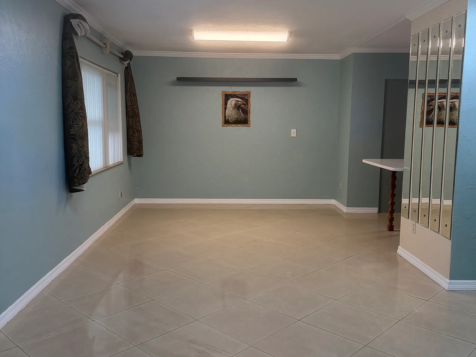3 bed, 1300 sqft, $2,000 — Photo 3