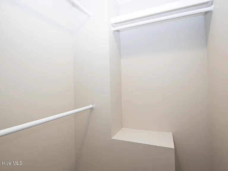 201 Sarason Pl — Photo 35