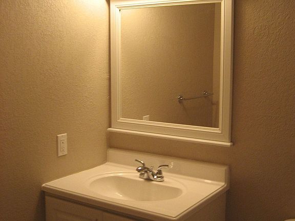 5th image of 4530 SW 54th St APT 201-D