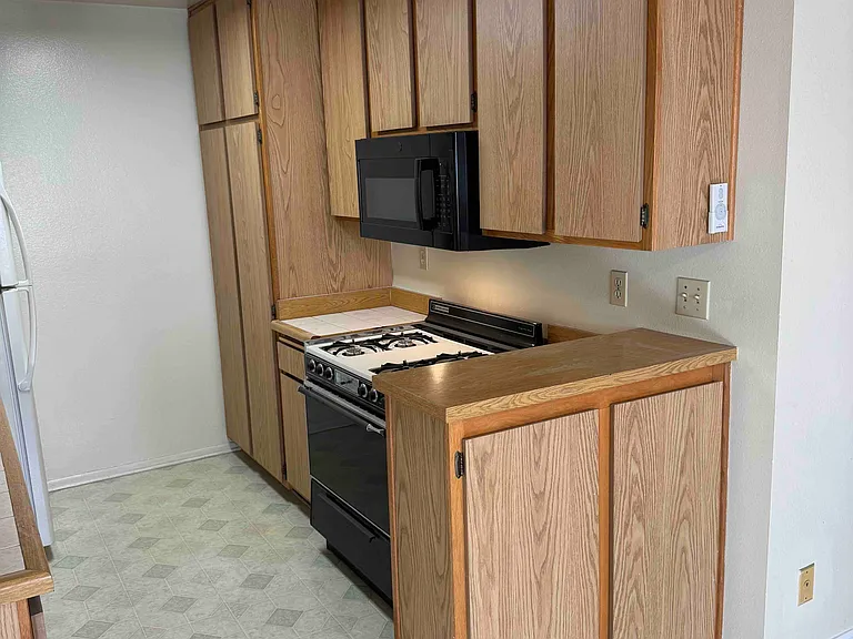 7547 W Manchester Ave #306 — Photo 6