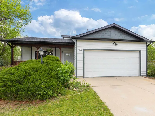 1621 Copperfield Dr, Rapid City, SD 57703