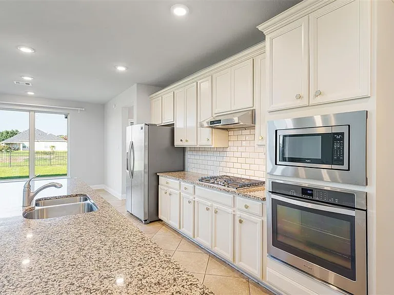 8835 Japonica Dr — Photo 33