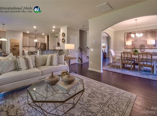 271 Kennerly Center Dr #292, Mooresville, NC 28115